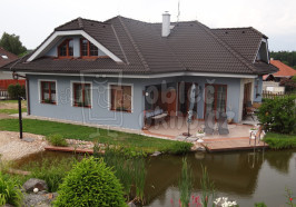 Rodinný dům Ústrašice